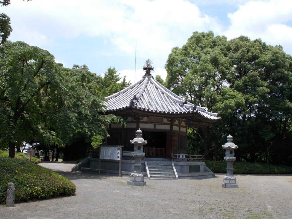 蓮華院誕生寺奥之院の写真5