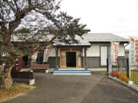 田島弥平旧宅案内所