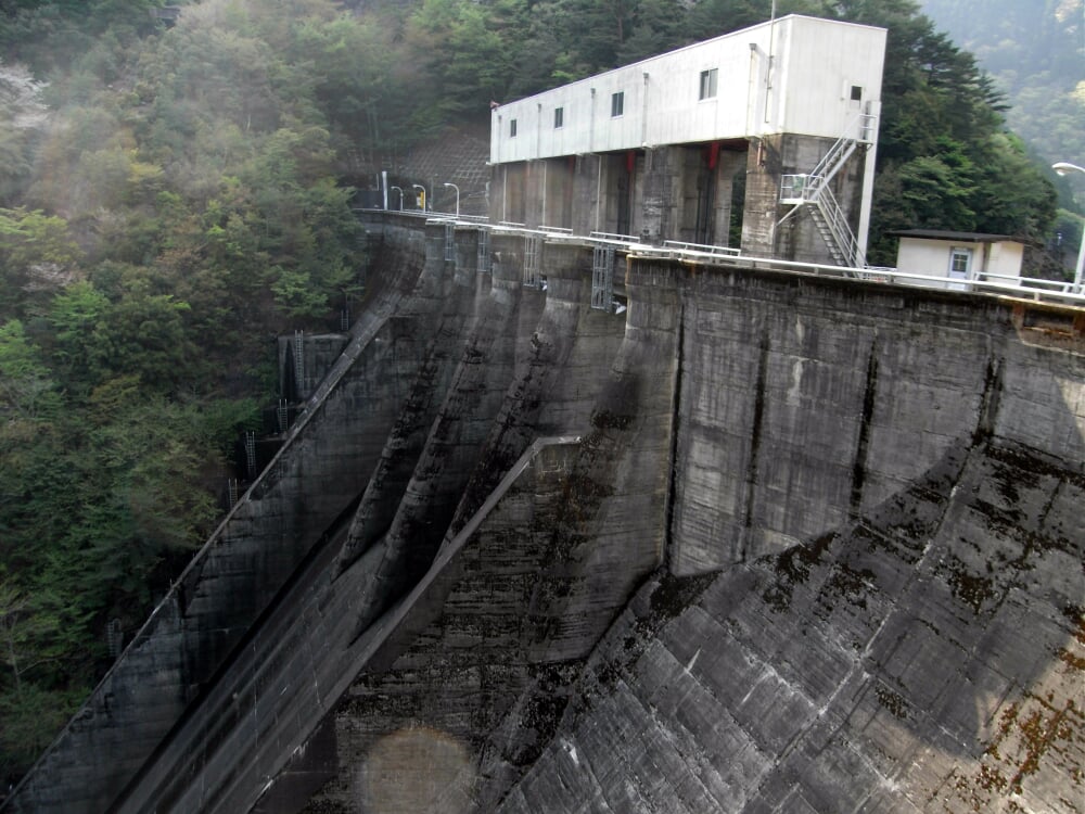 猿谷ダムの写真3