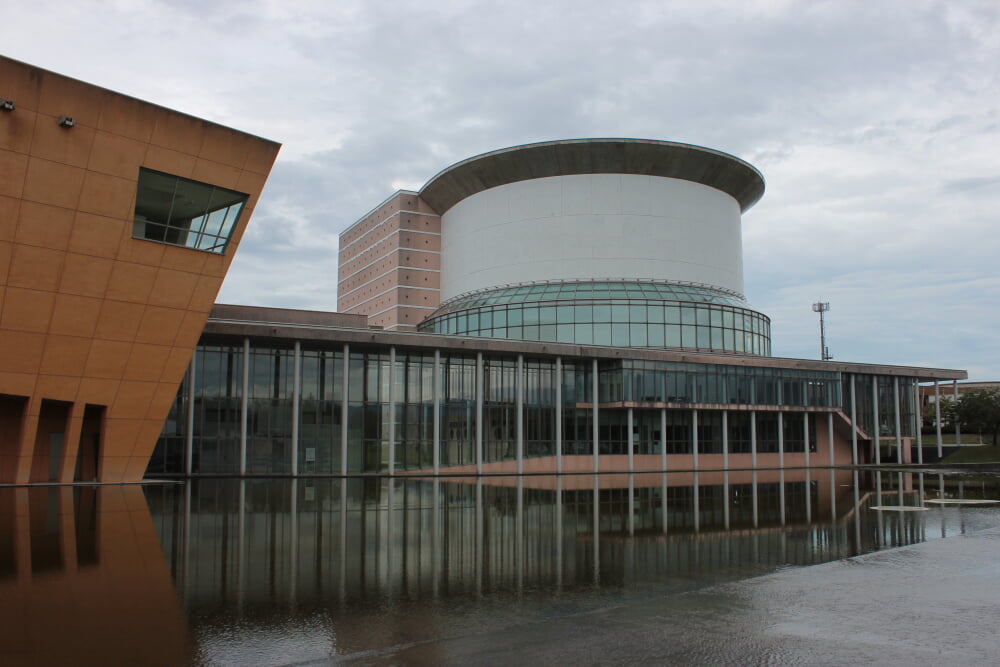 黒部市国際文化センターコラーレの写真1