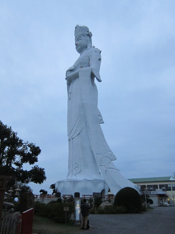 東京湾観音の写真2