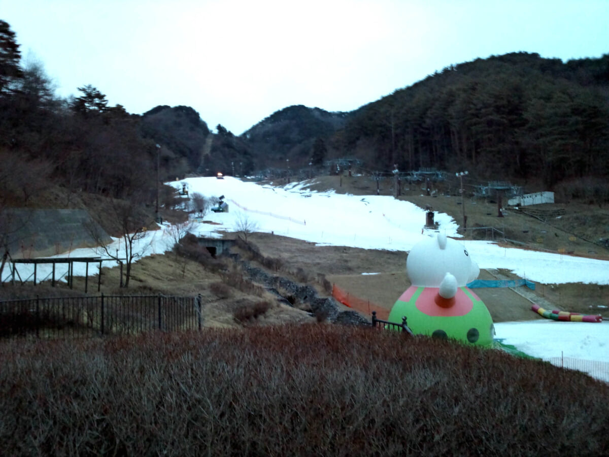 佐久平ハイウェイオアシス「パラダ」の写真1