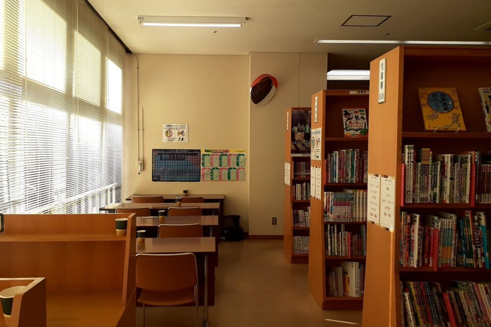 多治見市図書館笠原分館の写真5