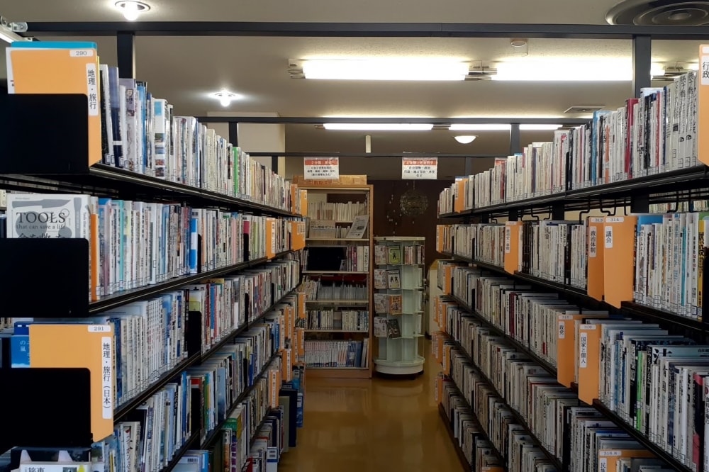 土岐市図書館の写真3