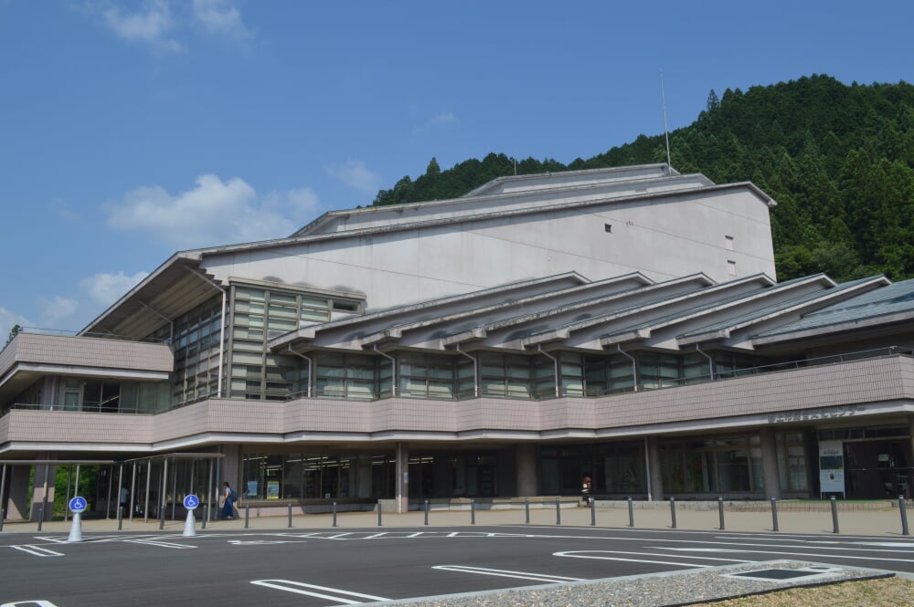 郡上市図書館の写真1