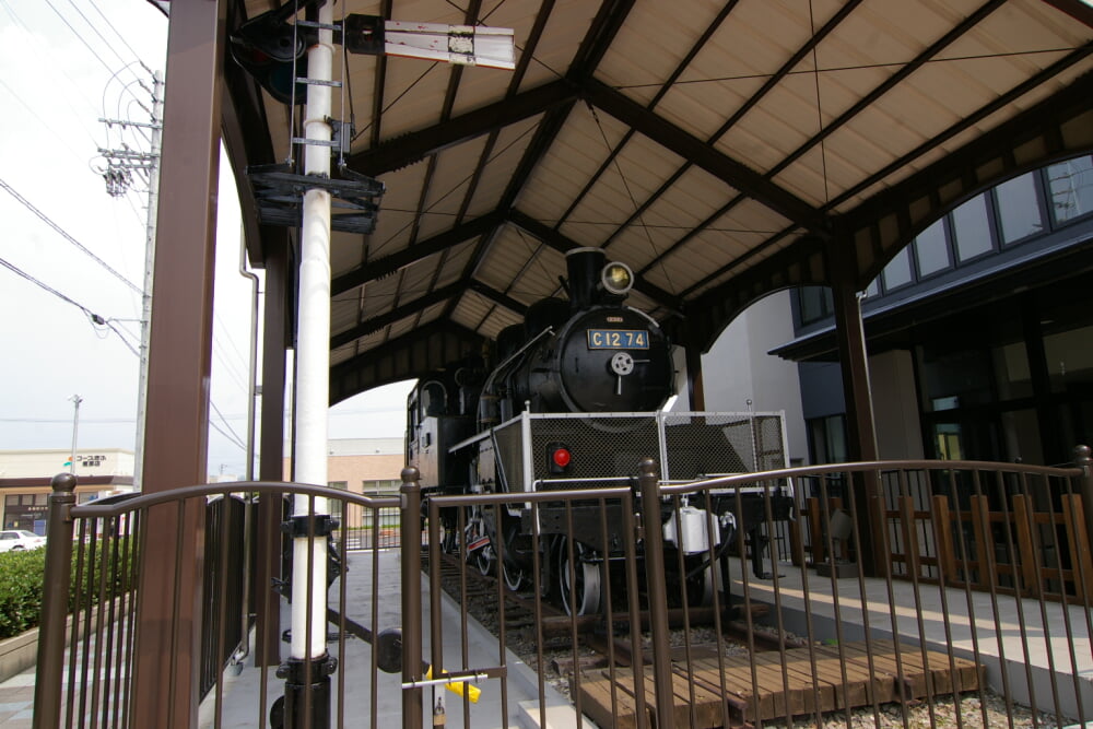 恵那市中央図書館の写真2