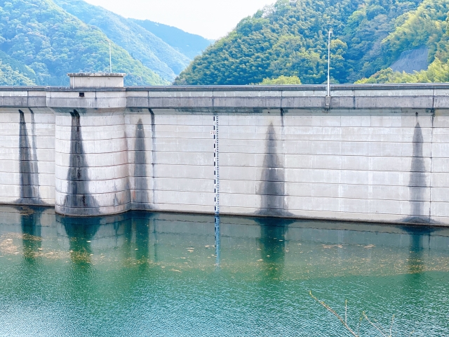 石手川ダムの写真2
