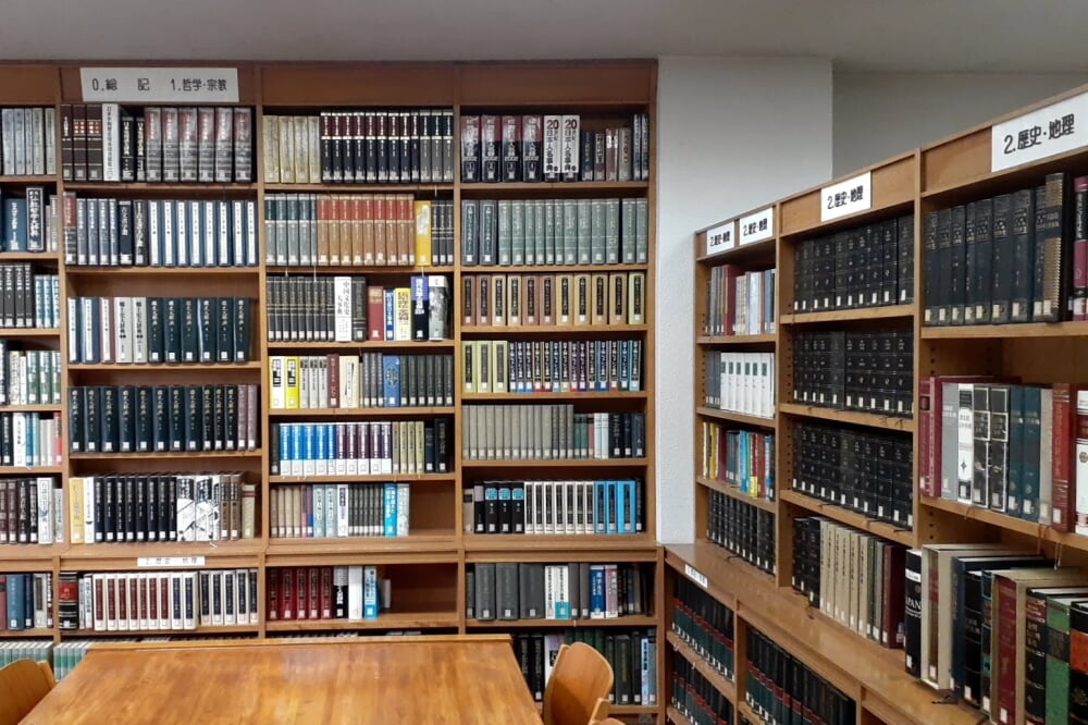 阿久比町立図書館の写真4