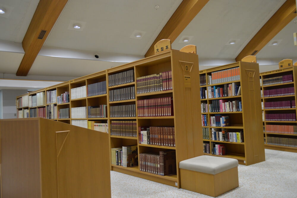 東浦町中央図書館の写真2