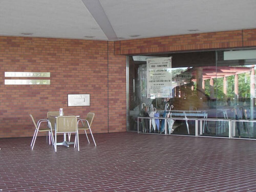 美浜町図書館の写真2