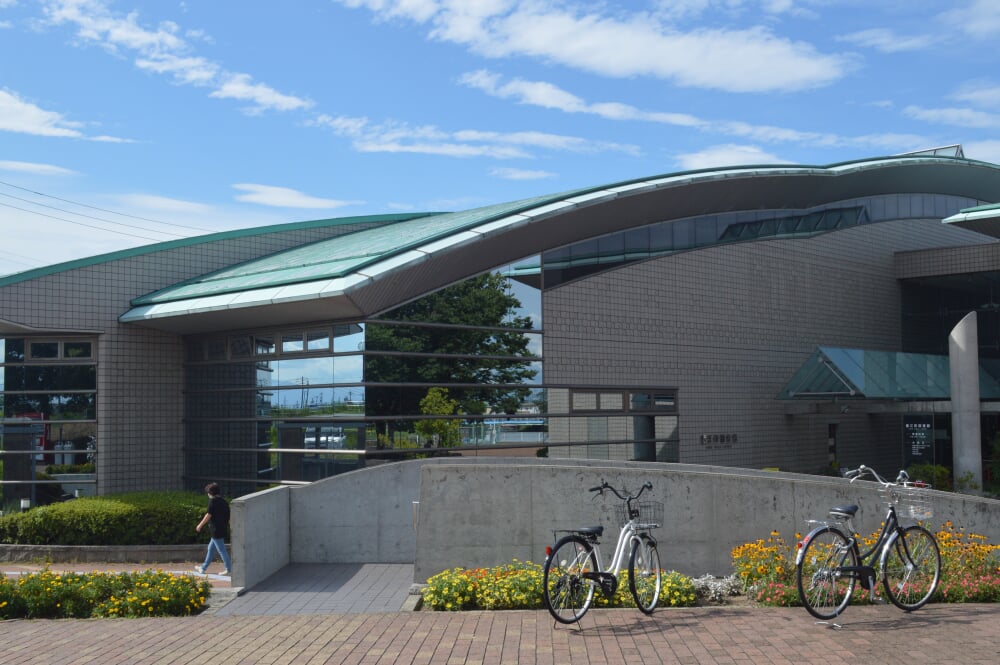 蟹江町図書館の写真1