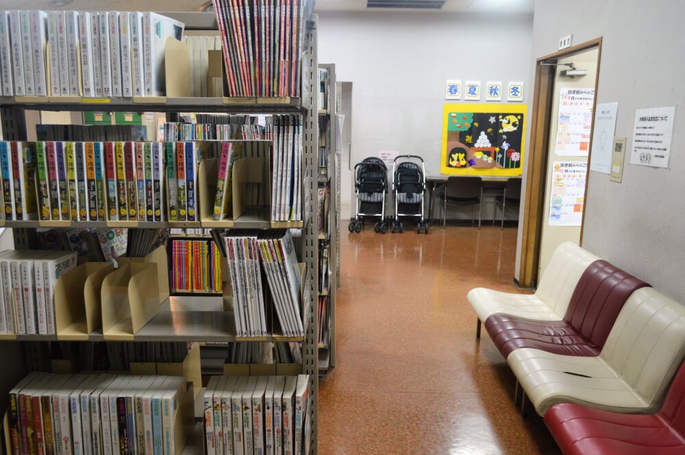 江南市立図書館の写真4