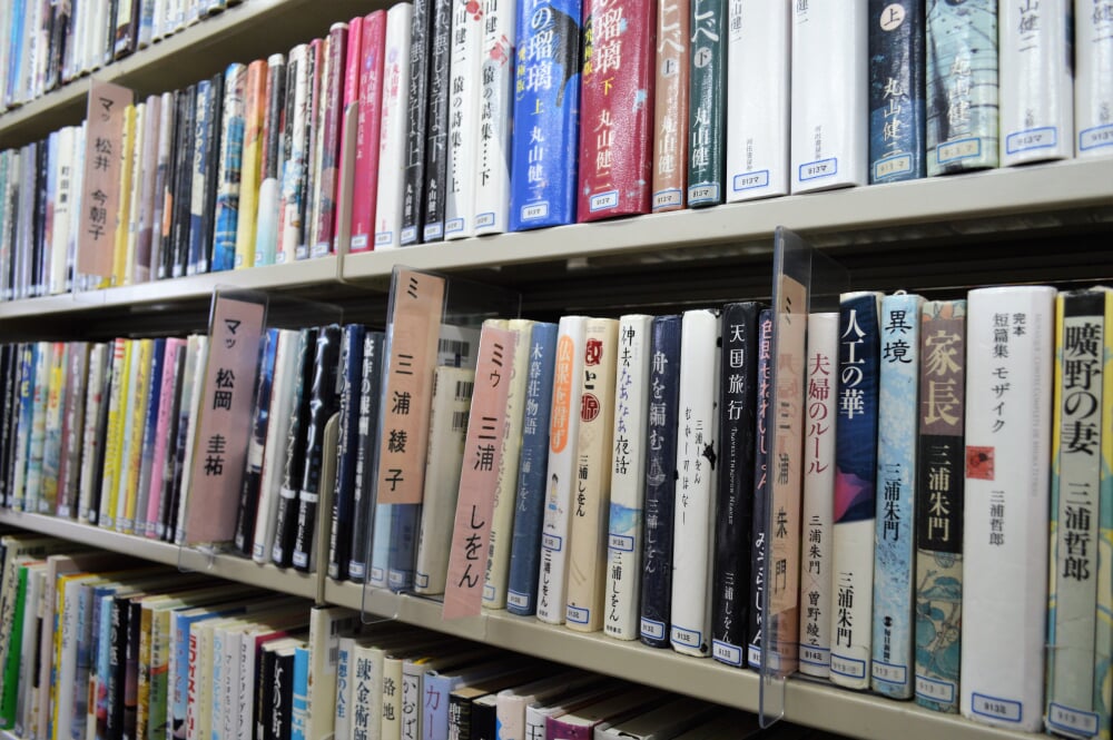 江南市立図書館の写真5