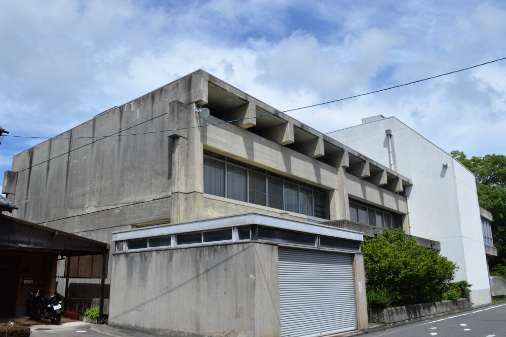 常滑市立図書館の写真4