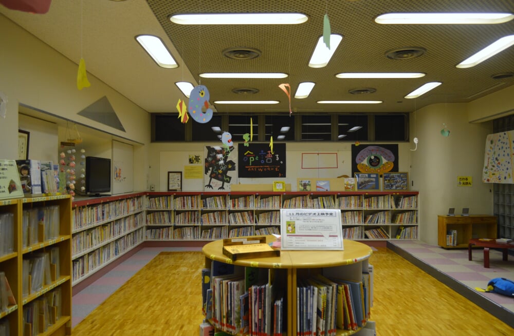 新城図書館の写真7