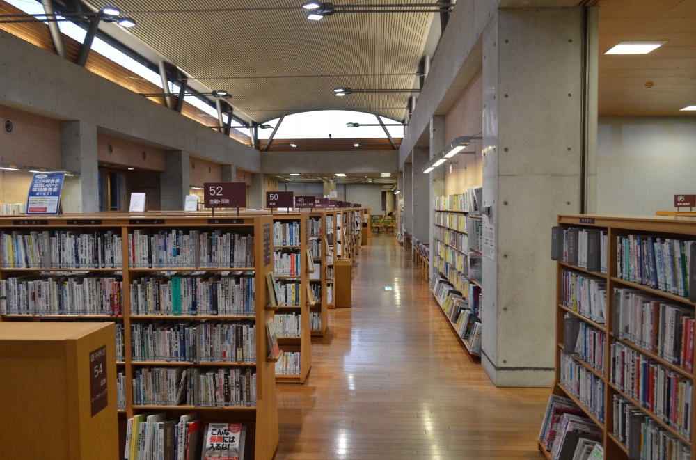 田原市中央図書館の写真5