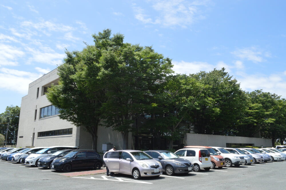 豊橋市中央図書館の写真2