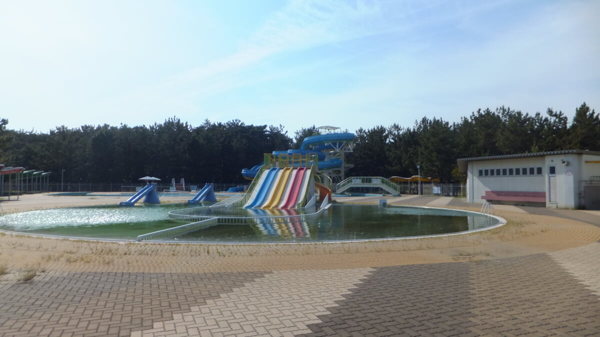 浜の宮市民プールの写真3