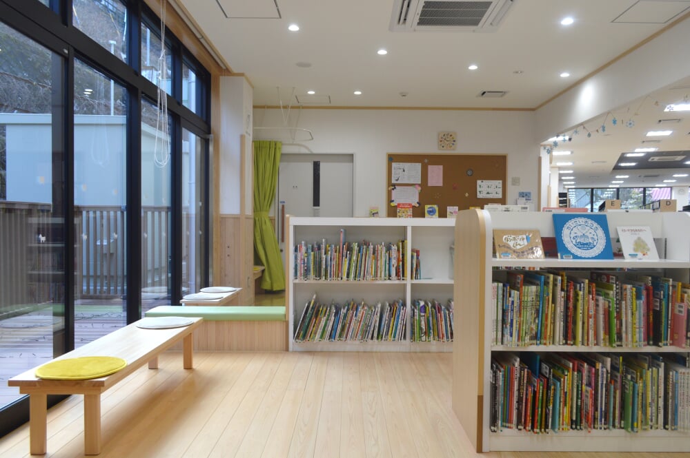 木曽町図書館の写真3