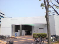 春日部市立中央図書館