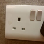 BF対応でもシンガポールで使えないコンセント変換プラグがある