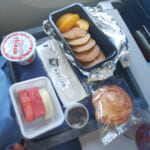 デルタ航空の2～12歳前後、子供用機内食（チャイルドミール）の実態