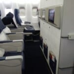 デルタ航空で赤ちゃん用のバシネットを使うと、どこの席になるのか