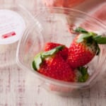 一年中いちご狩りOK！話題の「東京ストロベリーパーク」でいちごの日イベント開催